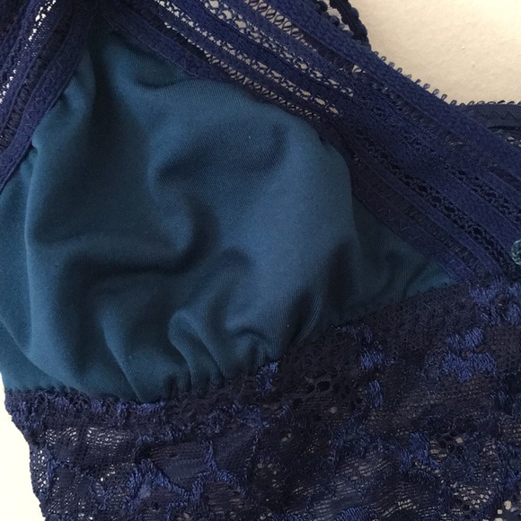 MICROFIBRE LACE BRALETTE - Picture 3 of 4